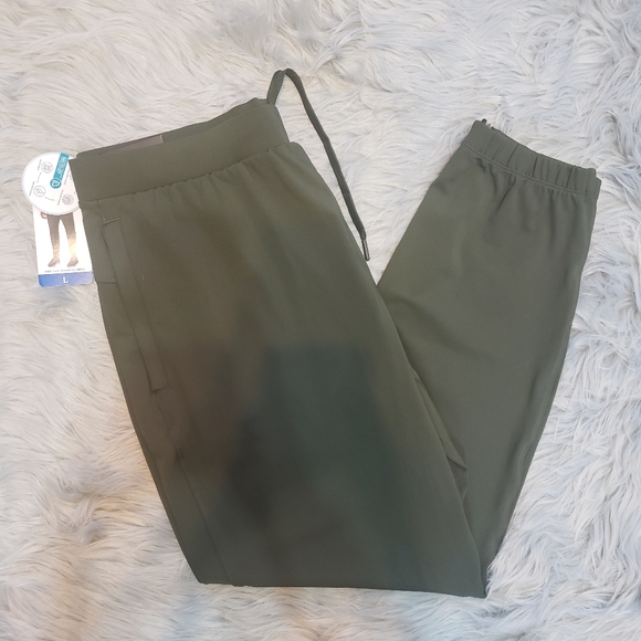 Mondetta Men's Performance Stretchable Moisture Wicking Joggers Green Pants - Picture 4 of 7